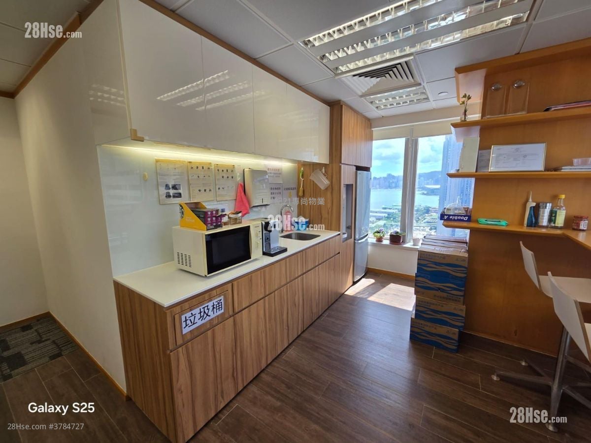 Shun Tak Centre - China Merchants Tower Rental