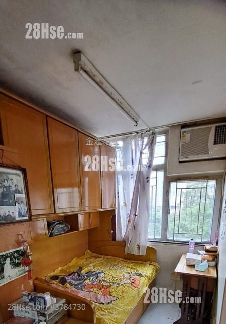 黄大仙下邨 售盘 385 平方尺