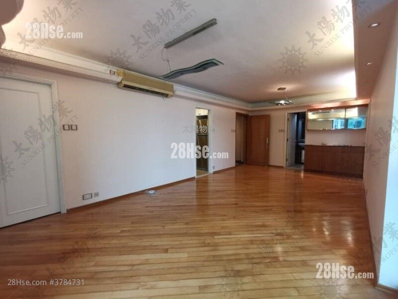 海逸豪园 售盘 3 房 829 平方尺