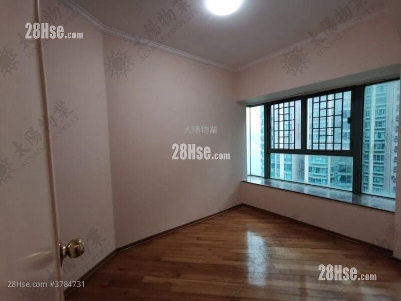 海逸豪园 售盘 3 房 829 平方尺