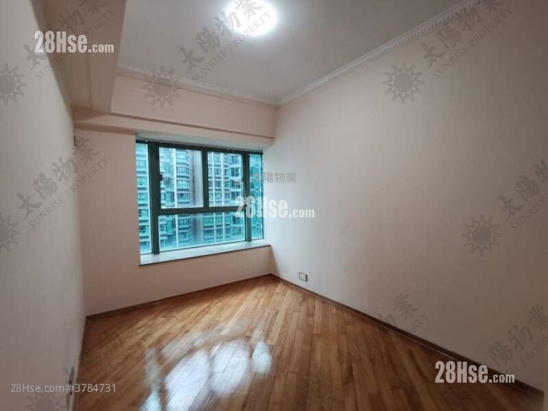 海逸豪园 售盘 3 房 829 平方尺