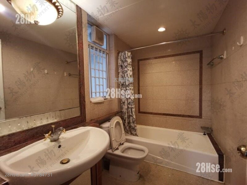 海逸豪园 售盘 3 房 829 平方尺