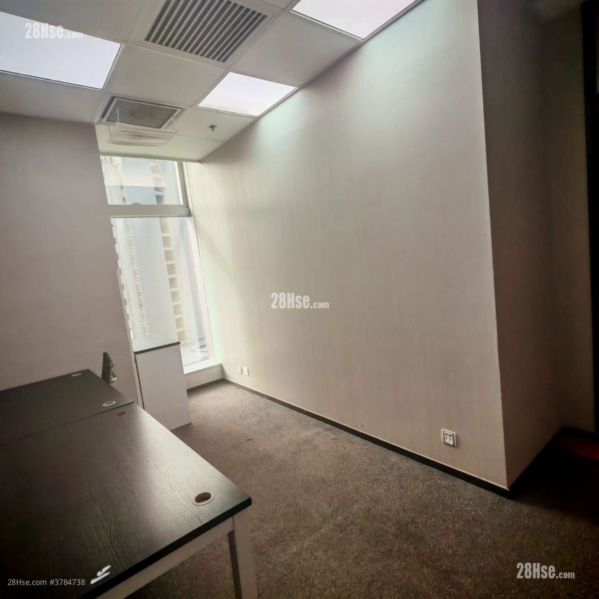 Billion Plaza 2 Rental 160 ft²