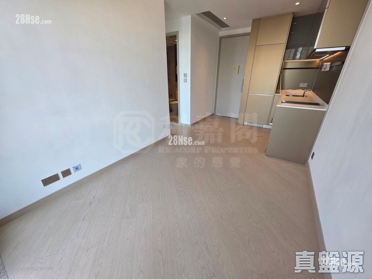 名钻 租盘 423 平方尺