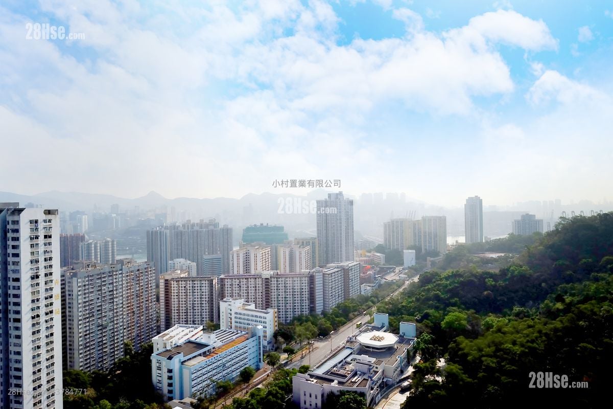 View: Ching Wah Court Sell 3 Bedrooms , 1 Bathroom 645 ft²