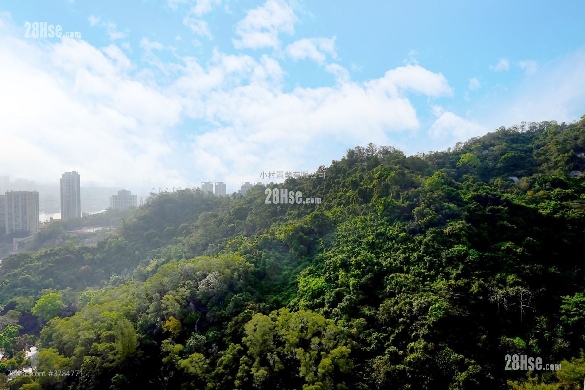 View: Ching Wah Court Sell 3 Bedrooms , 1 Bathroom 645 ft²