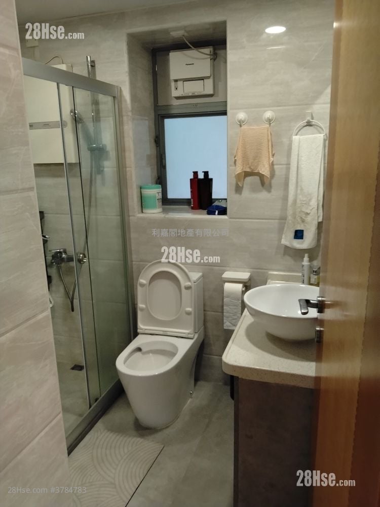 维景湾畔 售盘 2 房 , 1 浴室 499 平方尺