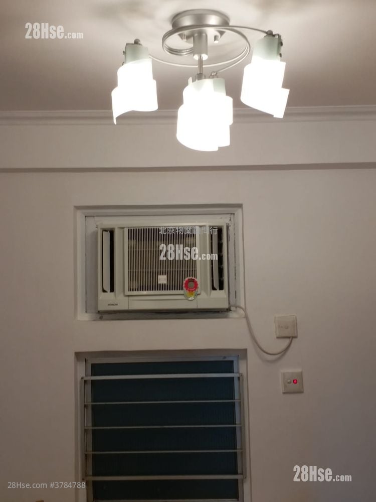 丽港城 租盘 2 房 , 1 浴室 517 平方尺