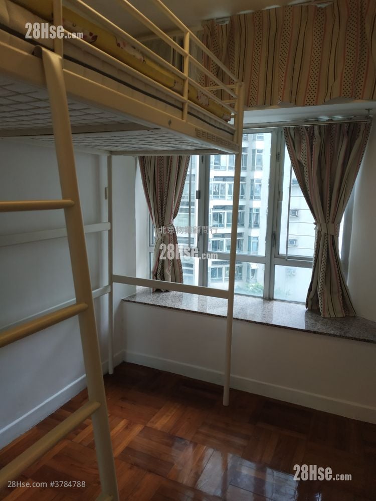 丽港城 租盘 2 房 , 1 浴室 517 平方尺