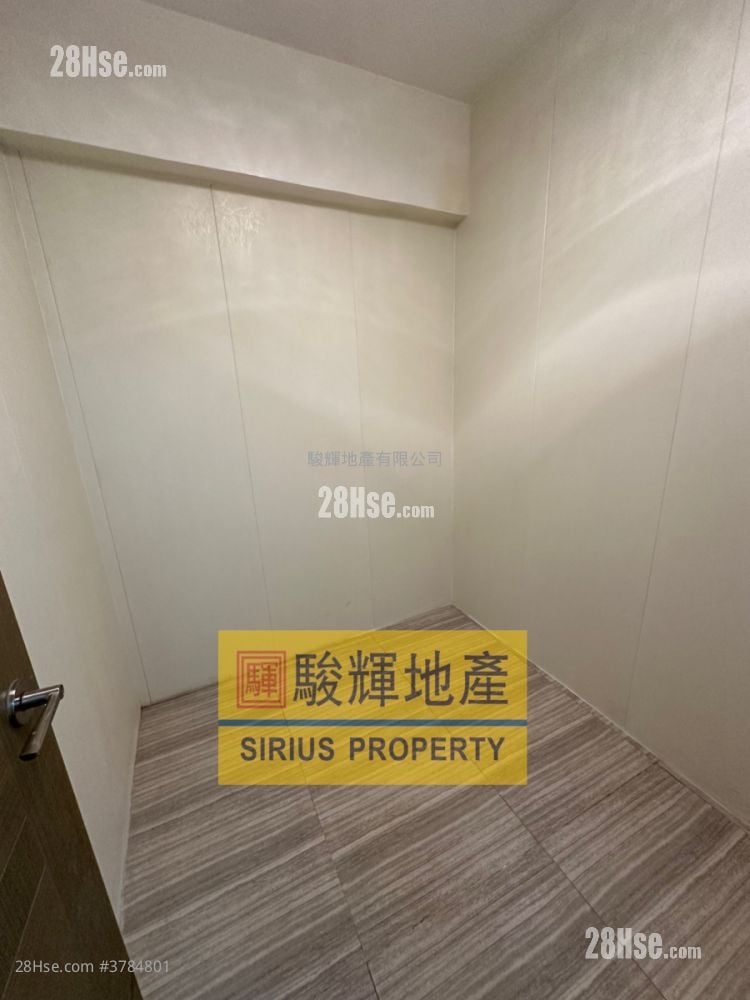 Shui Fung Building Sell 2 Bedrooms , 1 Bathroom 249 ft²