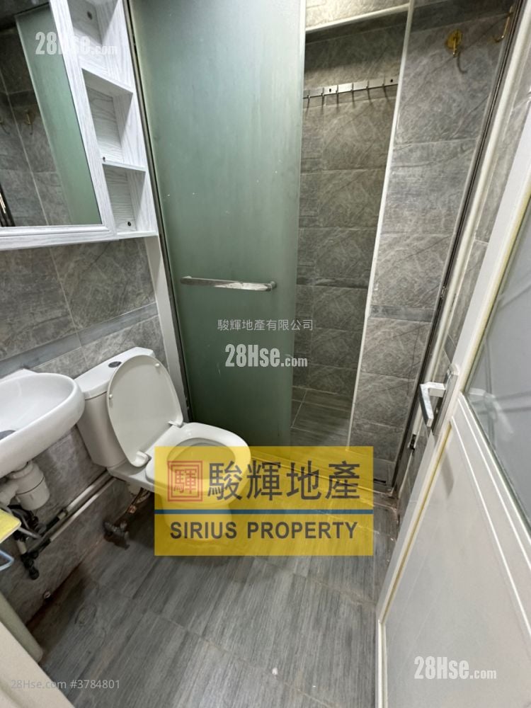 Shui Fung Building Sell 2 Bedrooms , 1 Bathroom 249 ft²