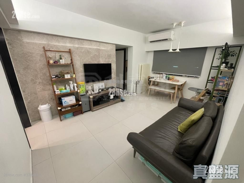 Happy Court Sell 3 Bedrooms , 1 Bathroom 639 ft²