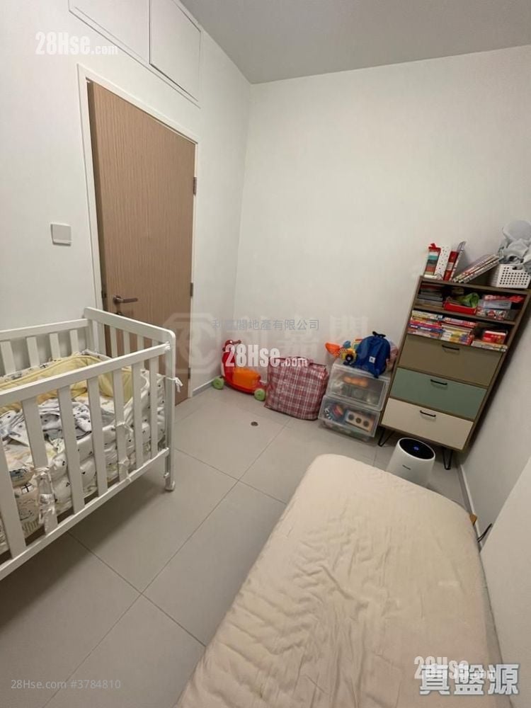 Happy Court Sell 3 Bedrooms , 1 Bathroom 639 ft²