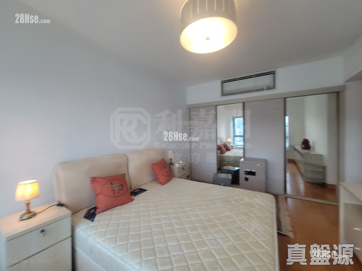 The Harbourside Sell 3 Bedrooms , 2 Bathrooms 1,088 ft²