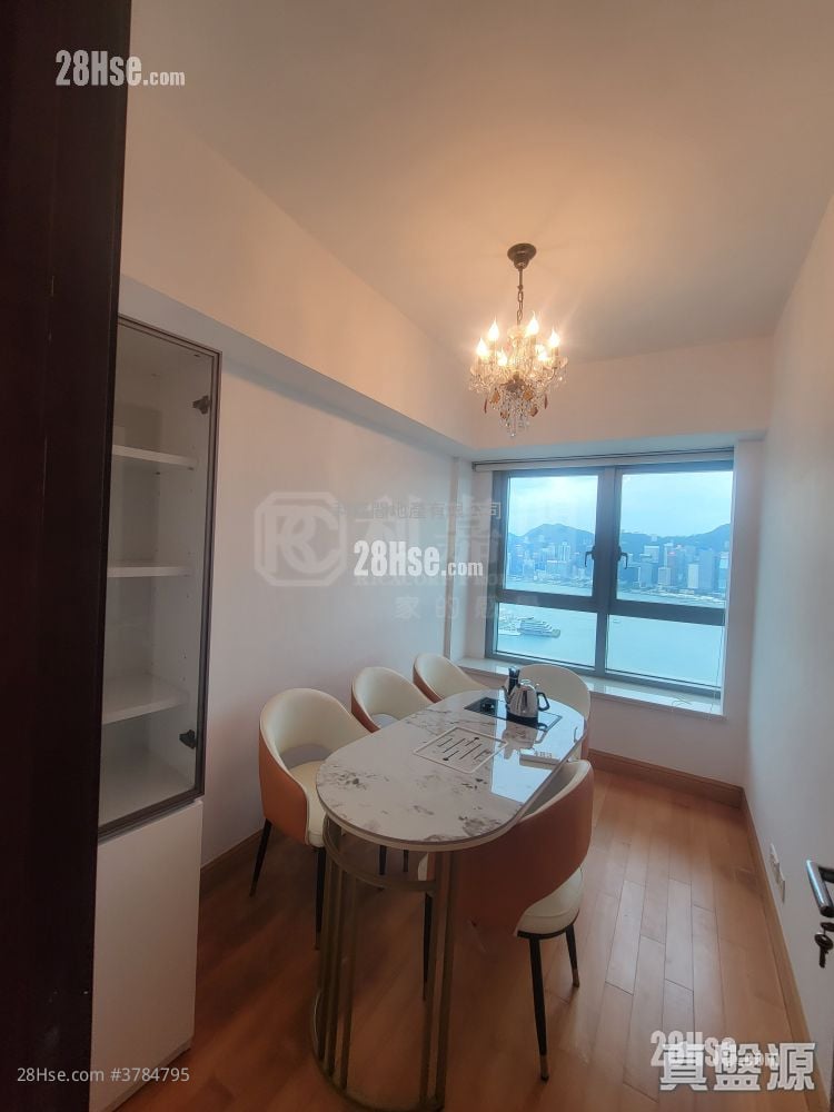 The Harbourside Sell 3 Bedrooms , 2 Bathrooms 1,088 ft²