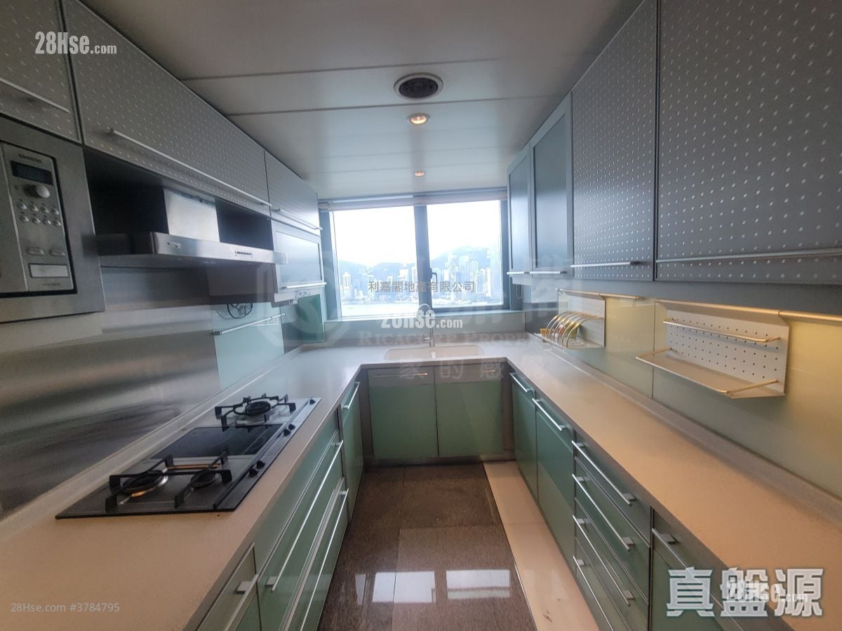 The Harbourside Sell 3 Bedrooms , 2 Bathrooms 1,088 ft²