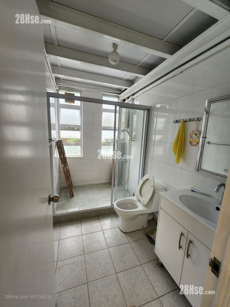 Fu Cheung Centre Rental 1,808 ft²