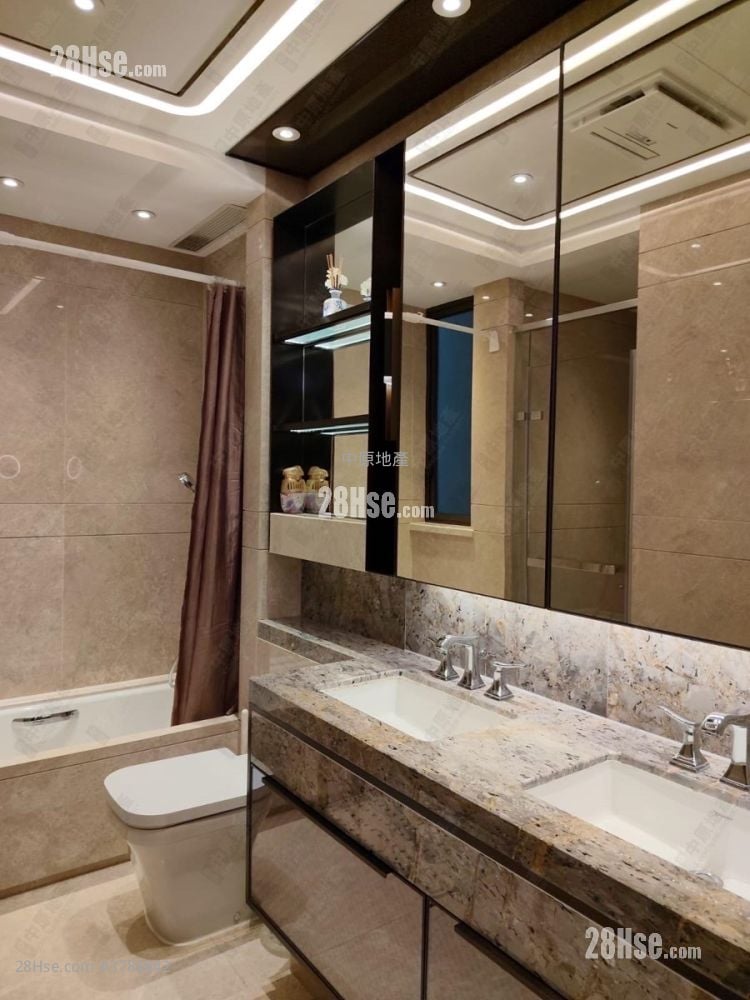 Grand Homm Sell 3 Bedrooms 1,380 ft²