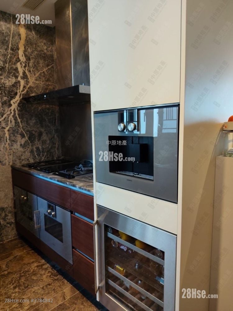 Grand Homm Sell 3 Bedrooms 1,380 ft²