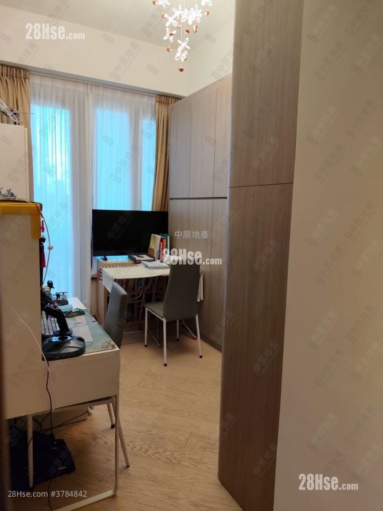 Grand Homm Sell 3 Bedrooms 1,380 ft²