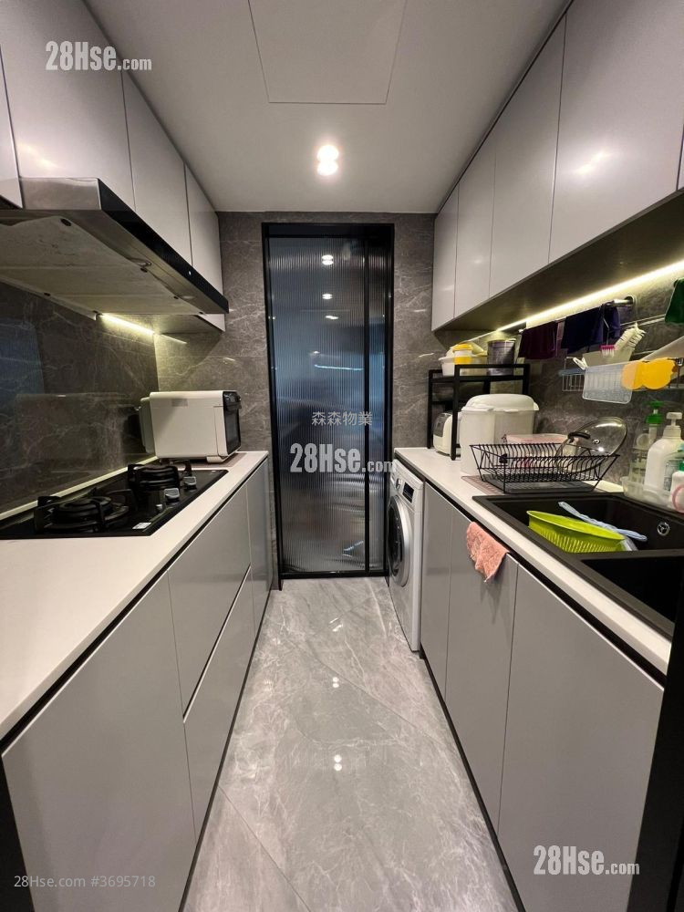 Grand Promenade Sell 4 Bedrooms , 3 Bathrooms 1,129 ft²