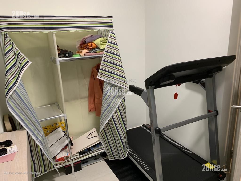 Palatial Stand Sell 2 Bedrooms , 1 Bathroom 256 ft²