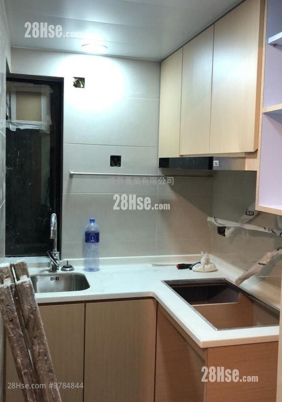 Palatial Stand Sell 2 Bedrooms , 1 Bathroom 256 ft²