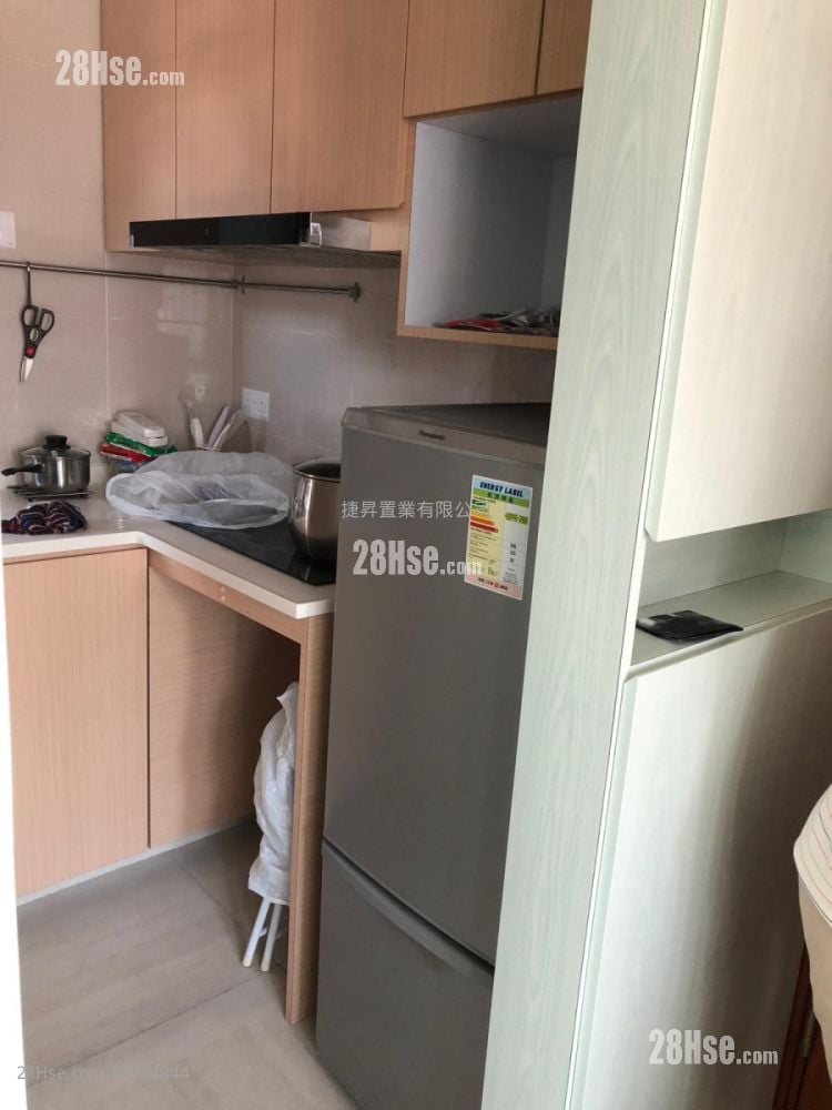 Palatial Stand Sell 2 Bedrooms , 1 Bathroom 256 ft²