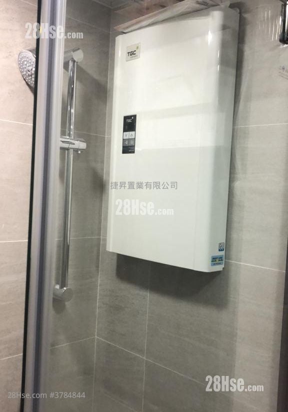 Palatial Stand Sell 2 Bedrooms , 1 Bathroom 256 ft²