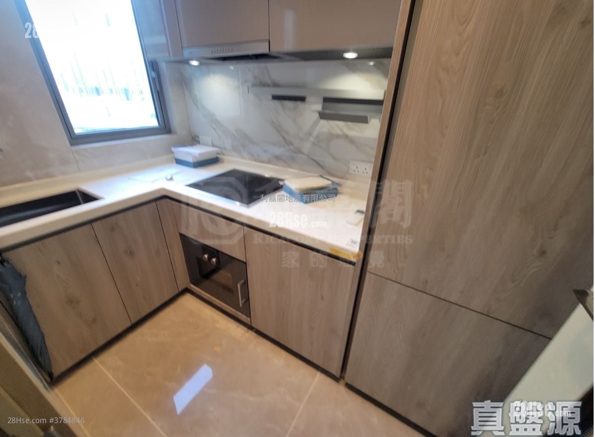 Grand Victoria Rental 2 Bedrooms , 1 Bathroom 532 ft²