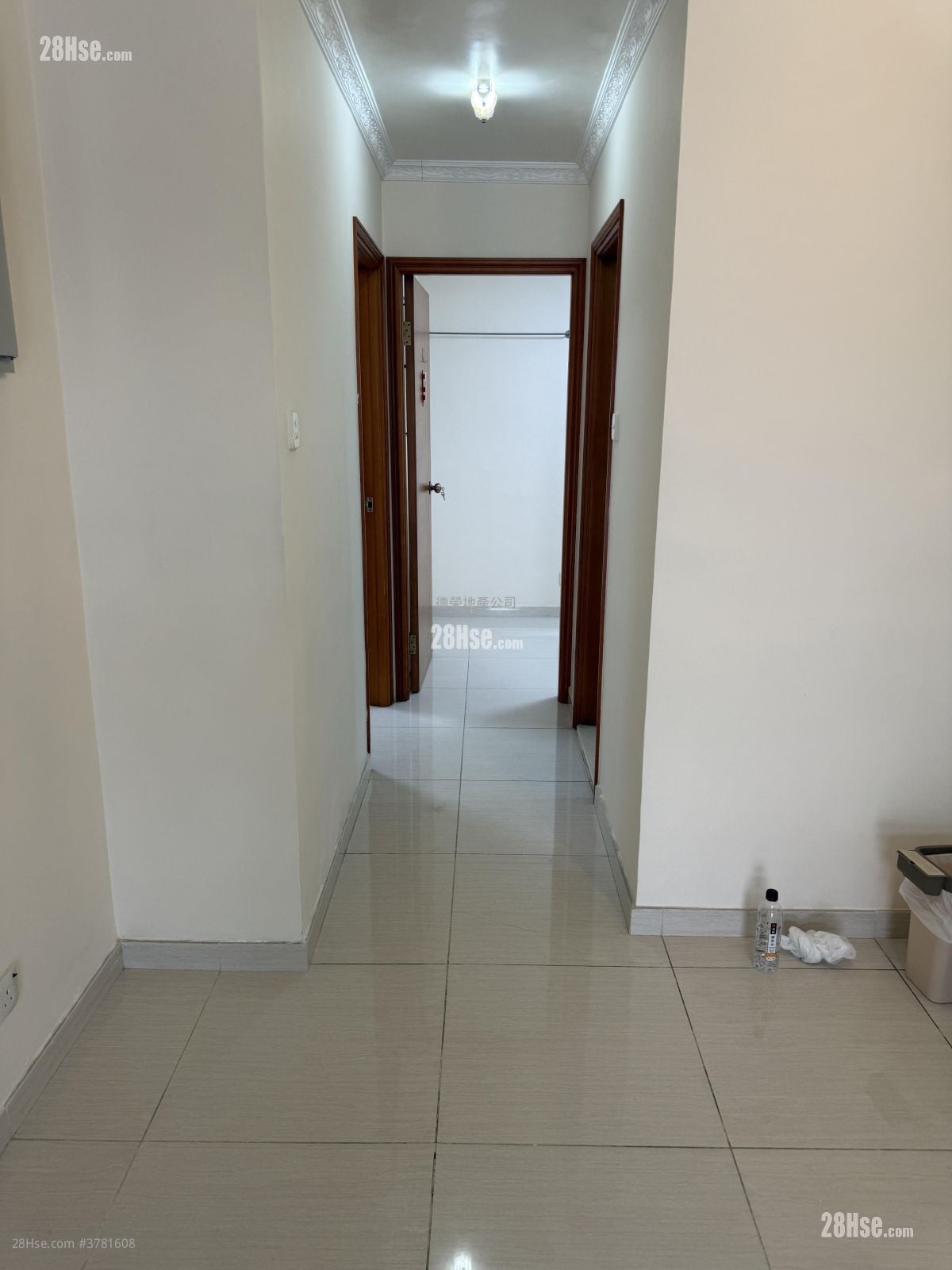 锦田市 租盘 2 房 , 2 浴室 500 平方尺