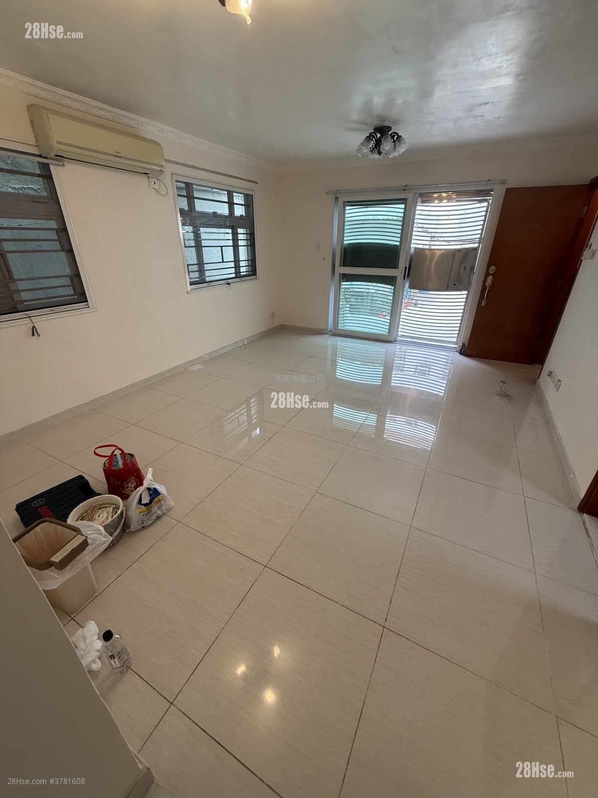 锦田市 租盘 2 房 , 2 浴室 500 平方尺