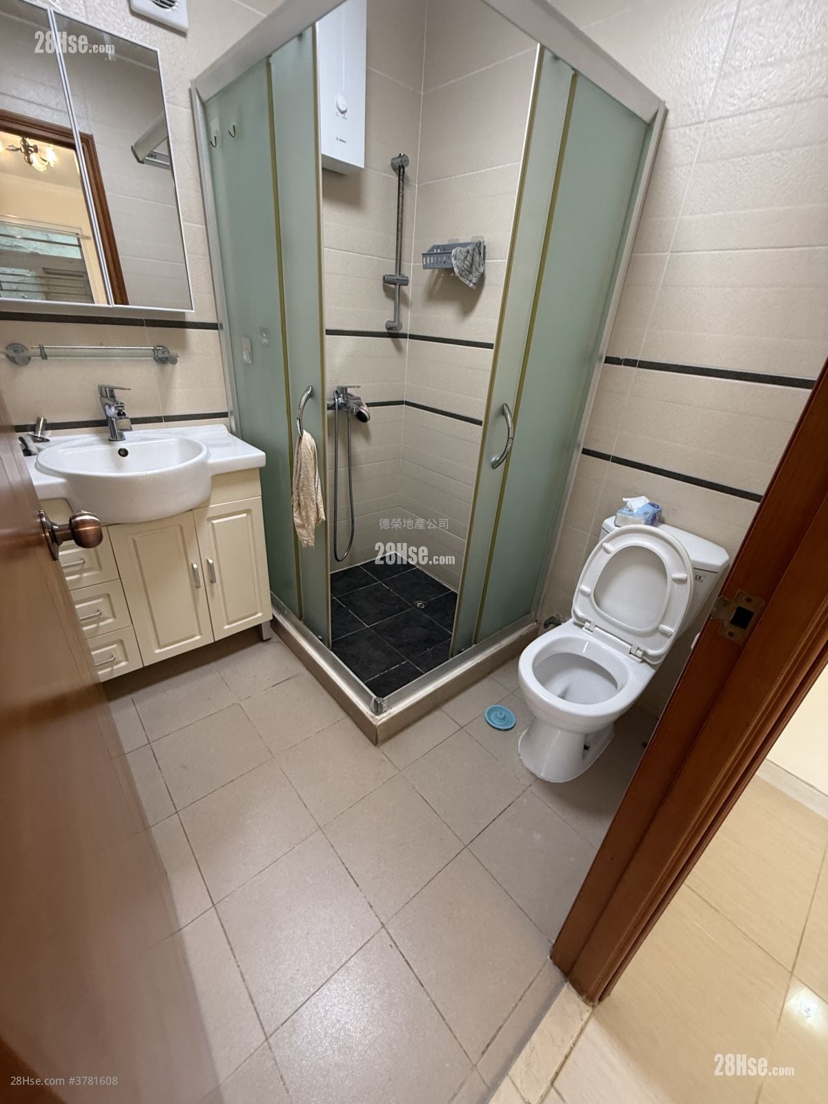 锦田市 租盘 2 房 , 2 浴室 500 平方尺