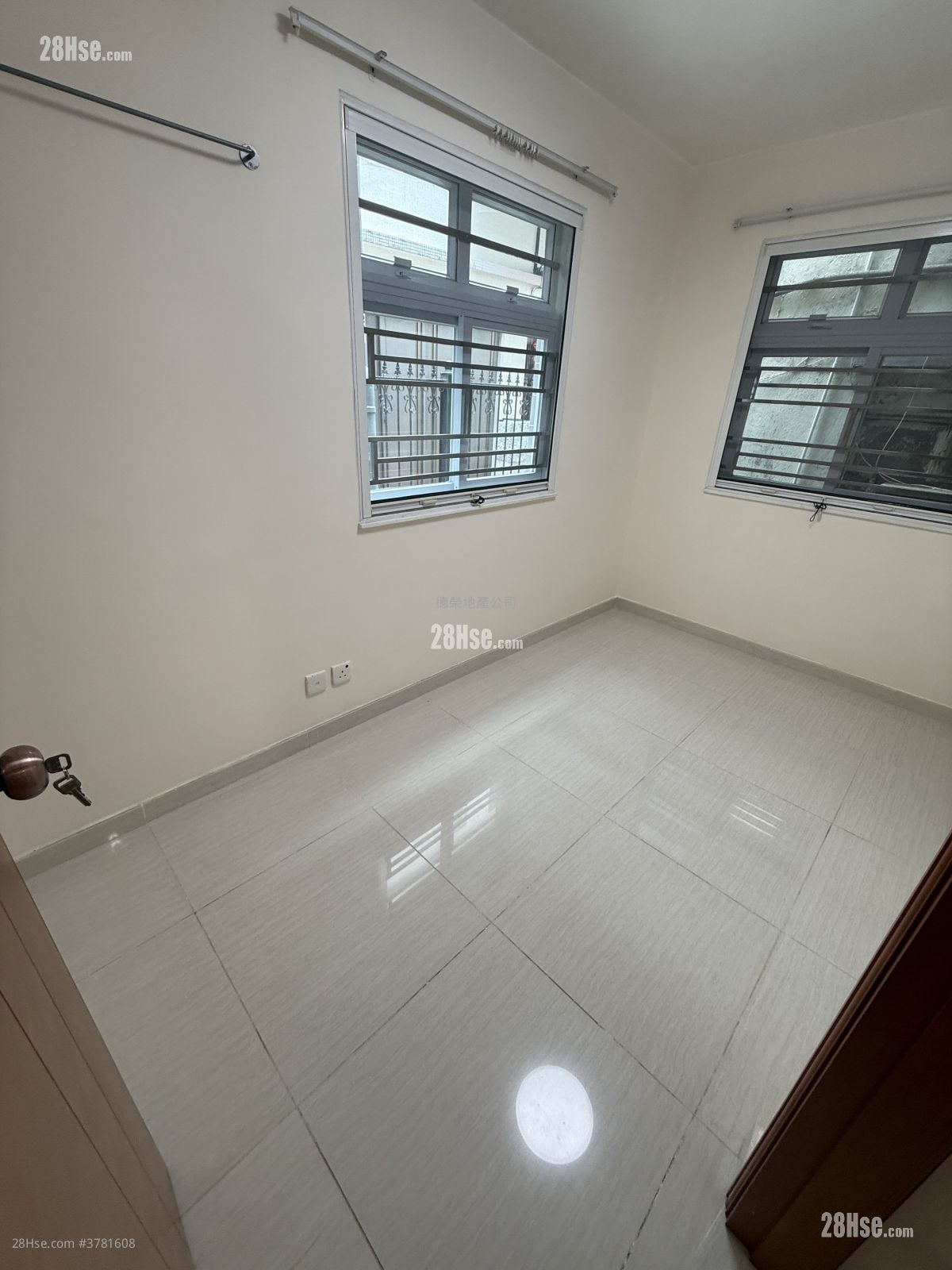 锦田市 租盘 2 房 , 2 浴室 500 平方尺