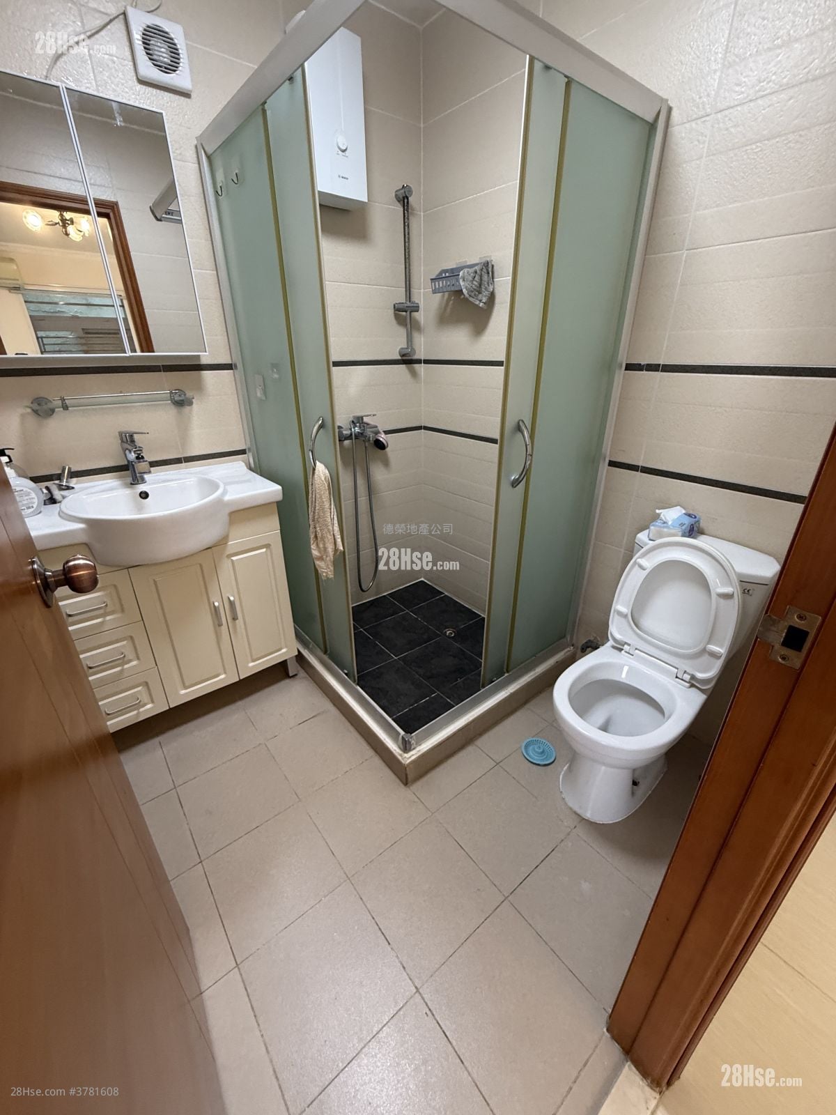 锦田市 租盘 2 房 , 2 浴室 500 平方尺