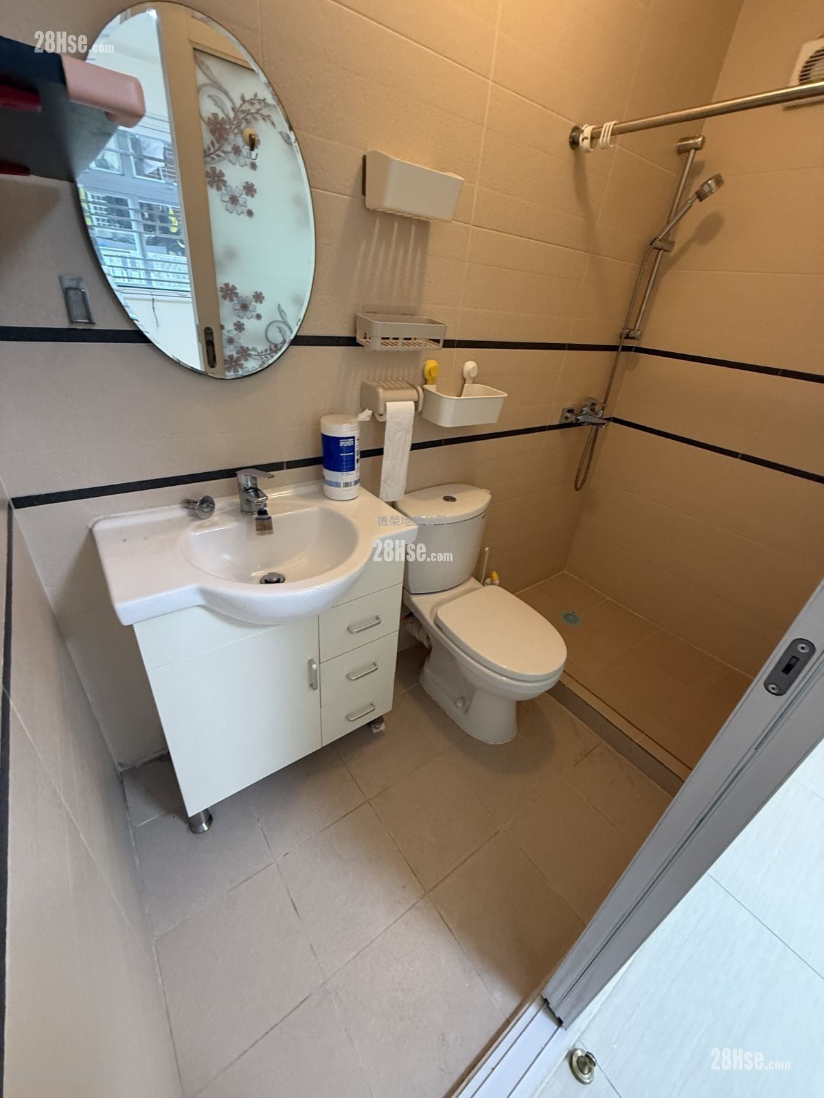 锦田市 租盘 2 房 , 2 浴室 500 平方尺