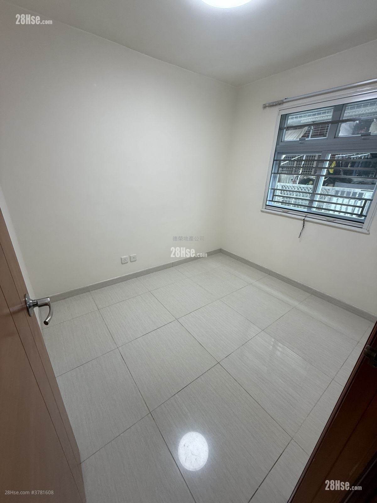 锦田市 租盘 2 房 , 2 浴室 500 平方尺