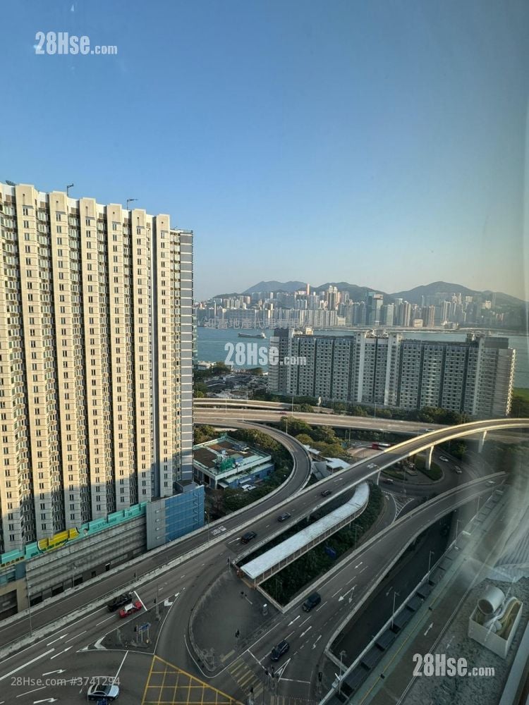 The Metropolis Residence Rental 2 Bedrooms , 1 Bathroom 489 ft²