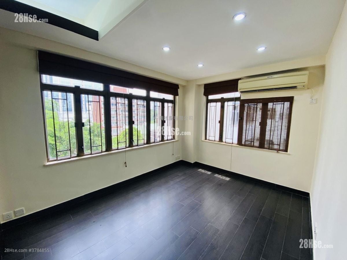 黄达荣大厦 租盘 3 房 , 1 浴室 670 平方尺