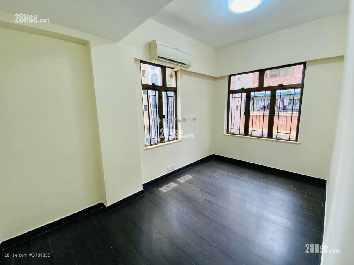 黄达荣大厦 租盘 3 房 , 1 浴室 670 平方尺