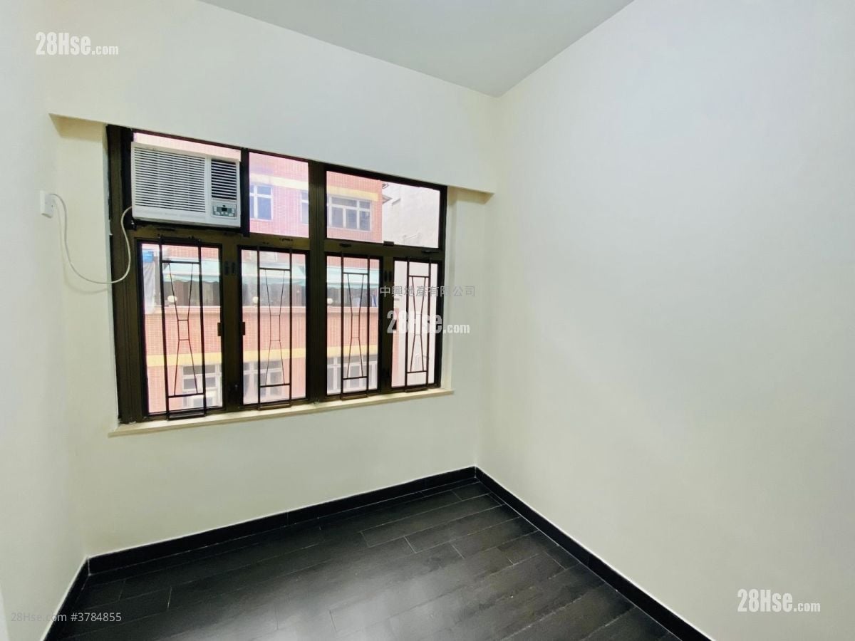 黄达荣大厦 租盘 3 房 , 1 浴室 670 平方尺