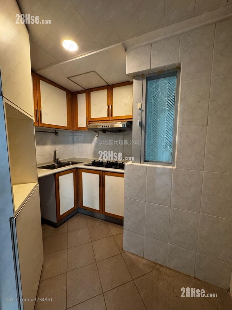 Marbella Sell 2 Bedrooms , 1 Bathroom 506 ft²