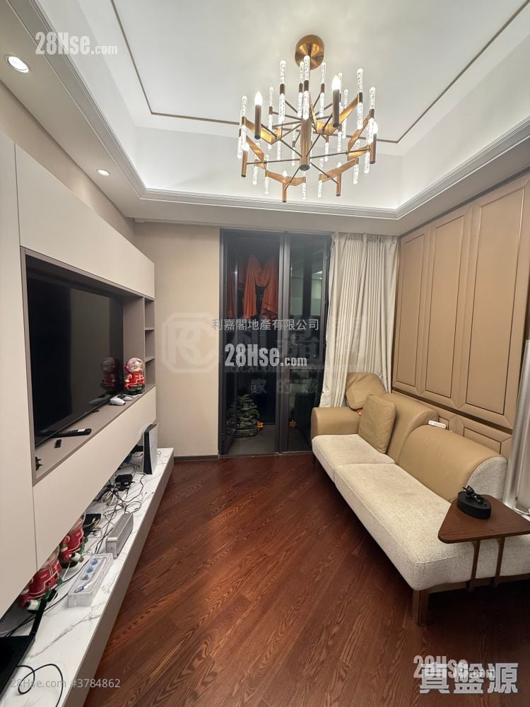 The Vertex Sell 2 Bedrooms , 1 Bathroom 438 ft²