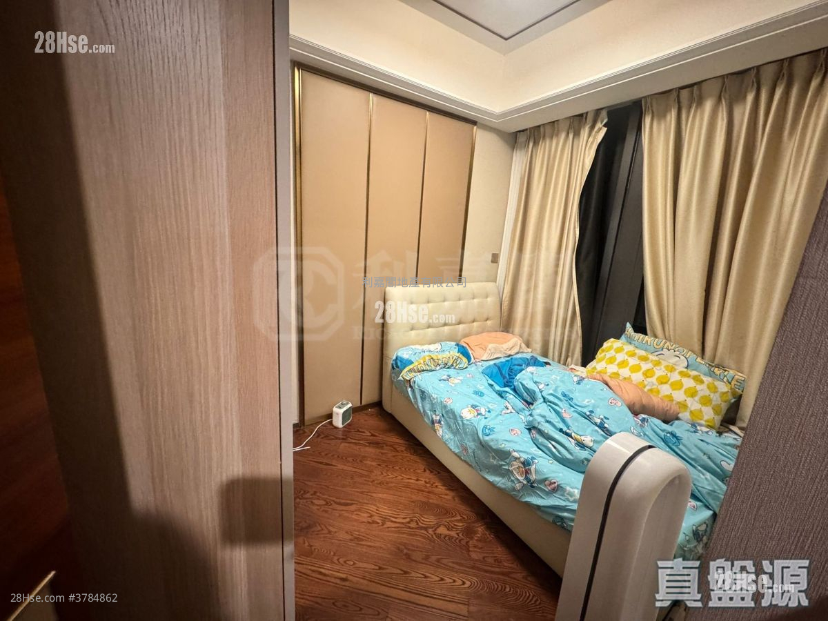 The Vertex Sell 2 Bedrooms , 1 Bathroom 438 ft²