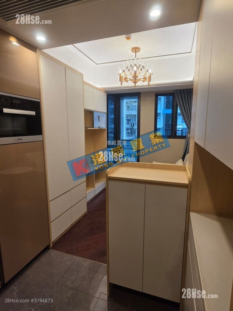 睿峰 租盘 1 浴室 244 平方尺