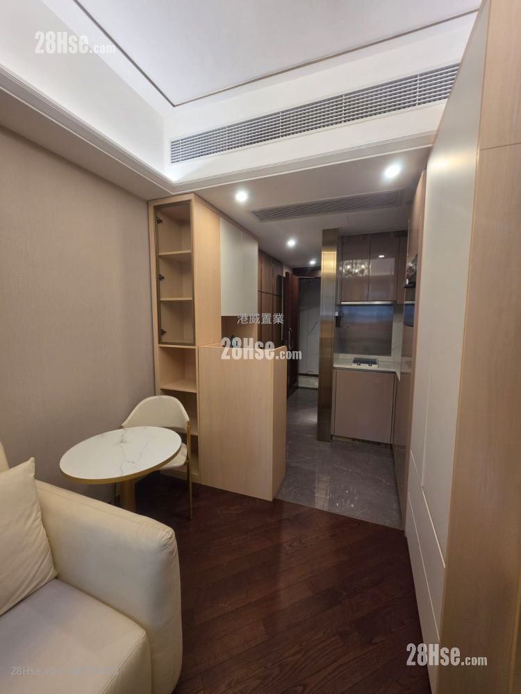 睿峰 租盘 1 浴室 244 平方尺