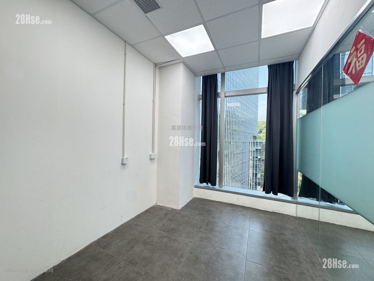 Ford Glory Plaza Rental