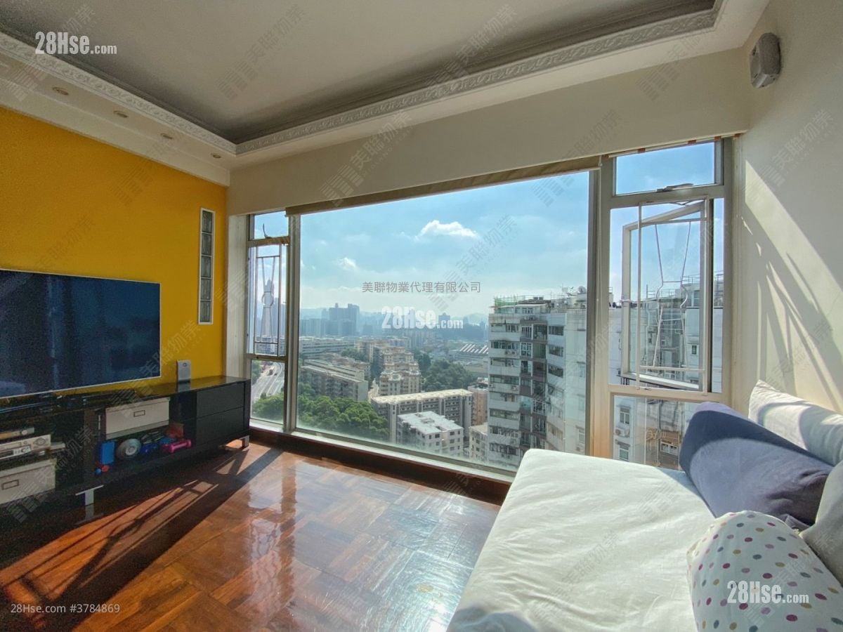 Beverley Heights Sell 3 Bedrooms 1,058 ft²