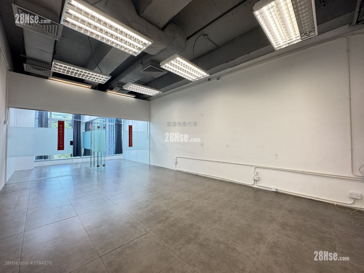 Ford Glory Plaza Rental