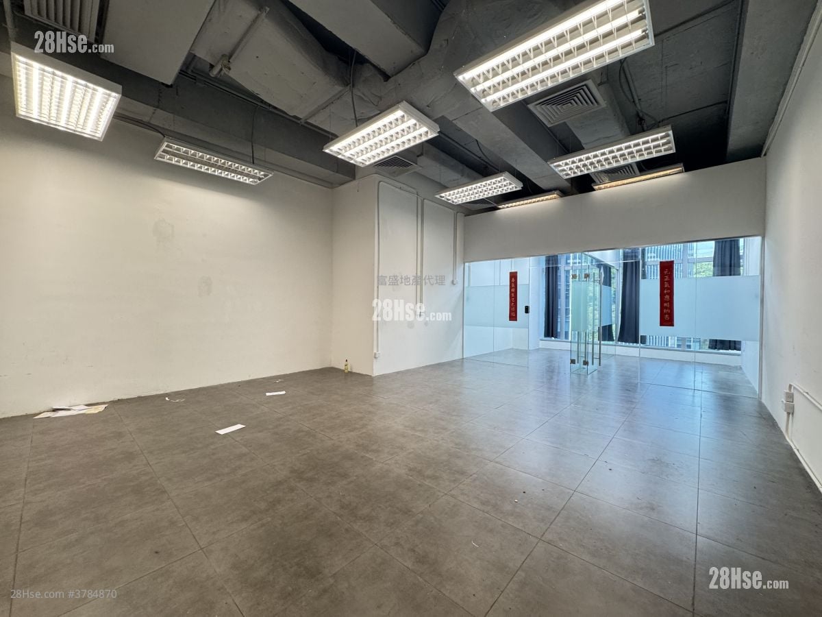 Ford Glory Plaza Rental